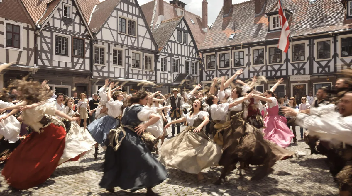From One Dancer to Hundreds The Dancing Plague of 1518